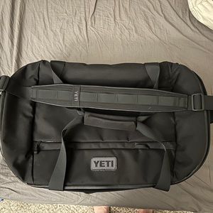 Yeti crossroads 40L duffle bag